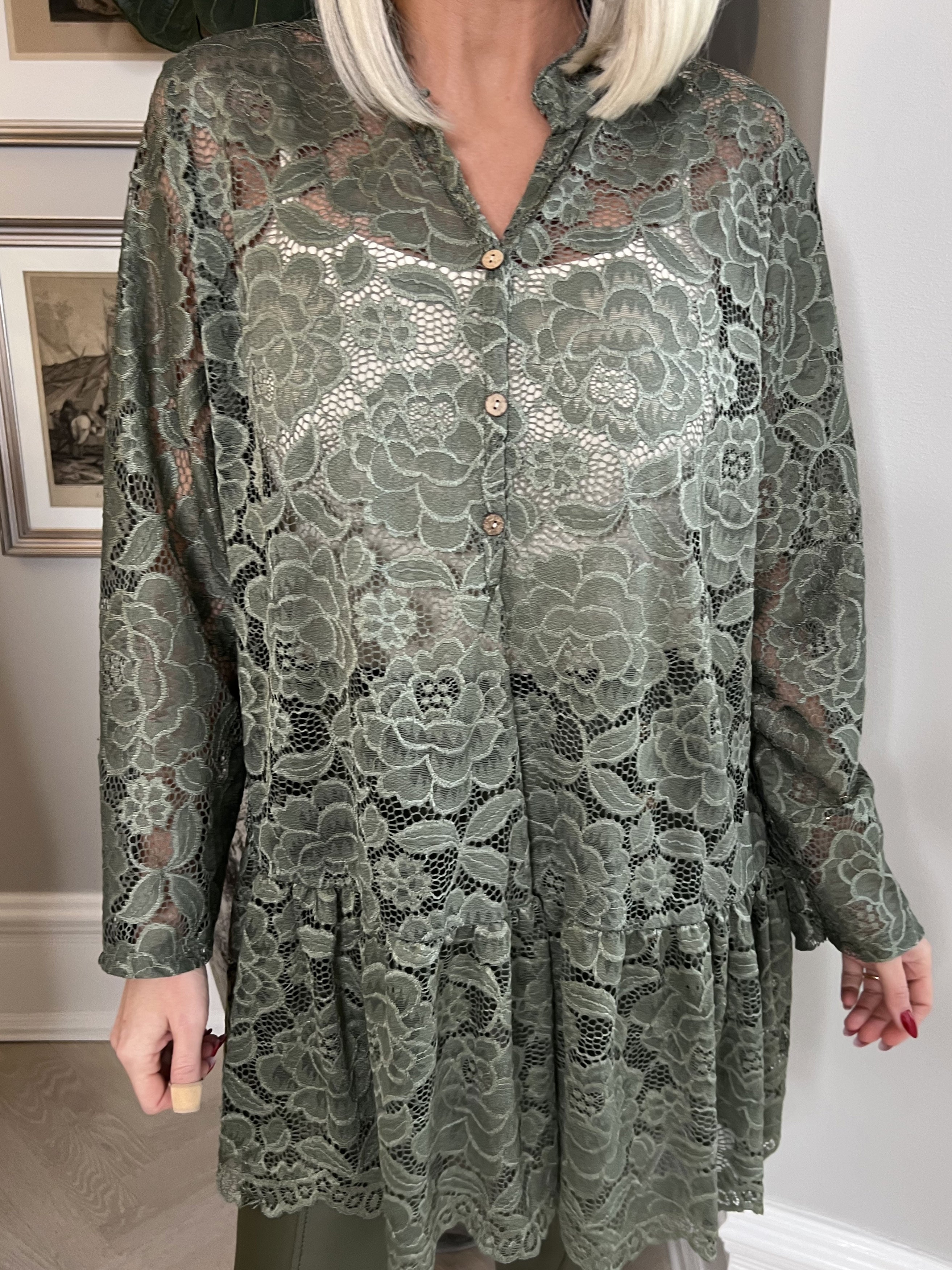 Natalya - Söt och feminin spetstunika